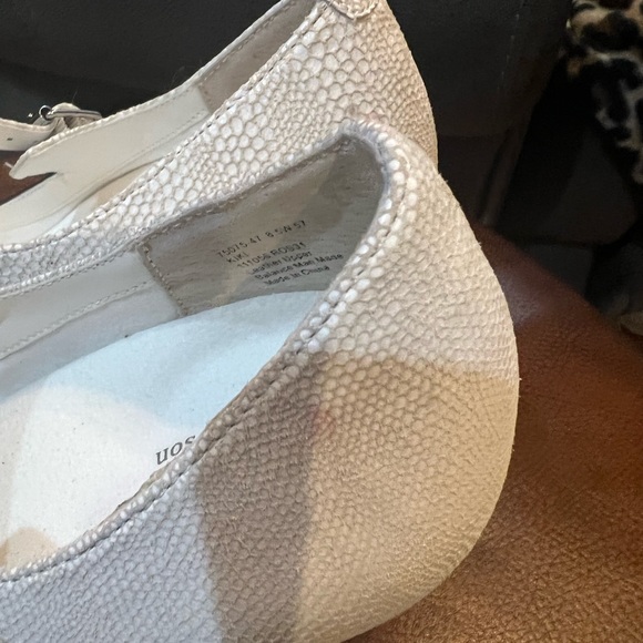 Ros Hommerson Navy and White Mary Jane pumps - Picture 6 of 9